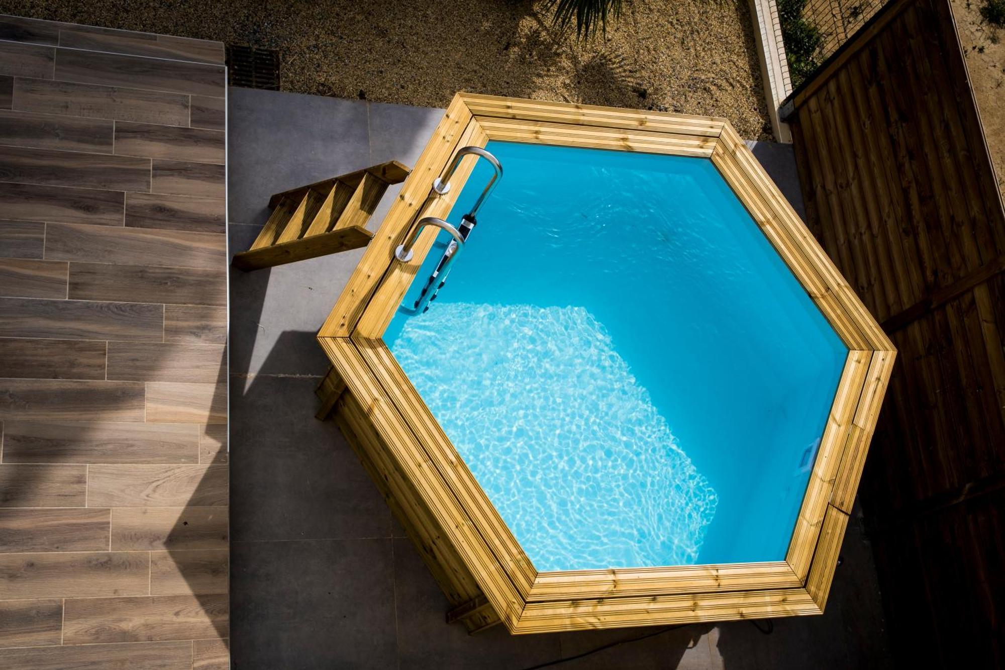 Domaine De Merins, 10 Couchages Avec Piscine, Face A La Riviere, A 4Km De La Plage Fleury  Bagian luar foto